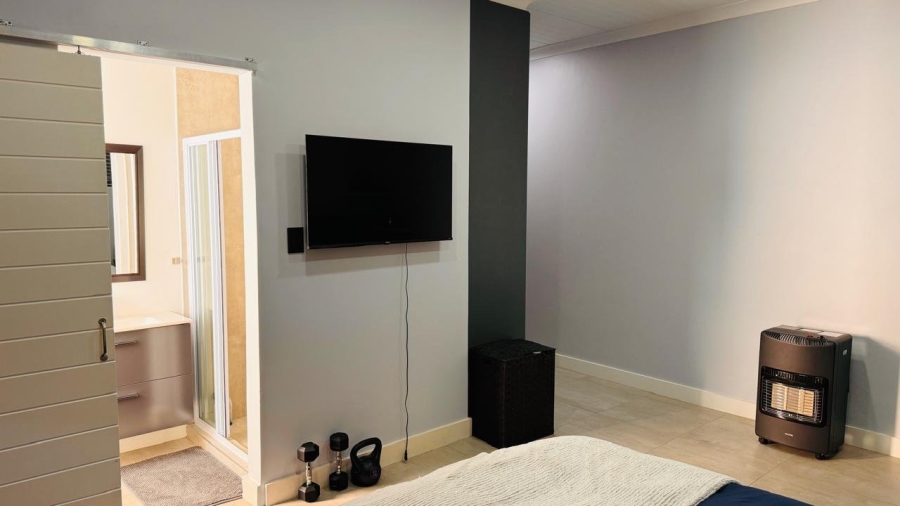 3 Bedroom Property for Sale in Somerton Estate Free State